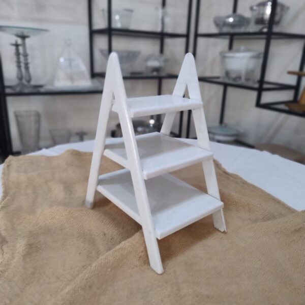 Suporte Escada MDF 3 andares branco